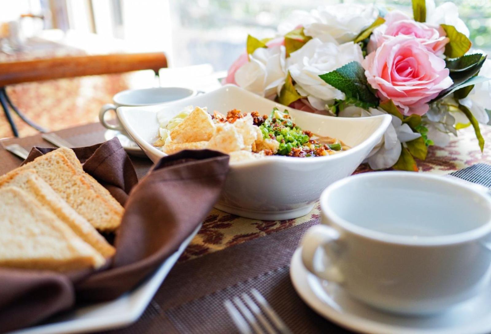 Rosas Garden Hotel Манила Экстерьер фото