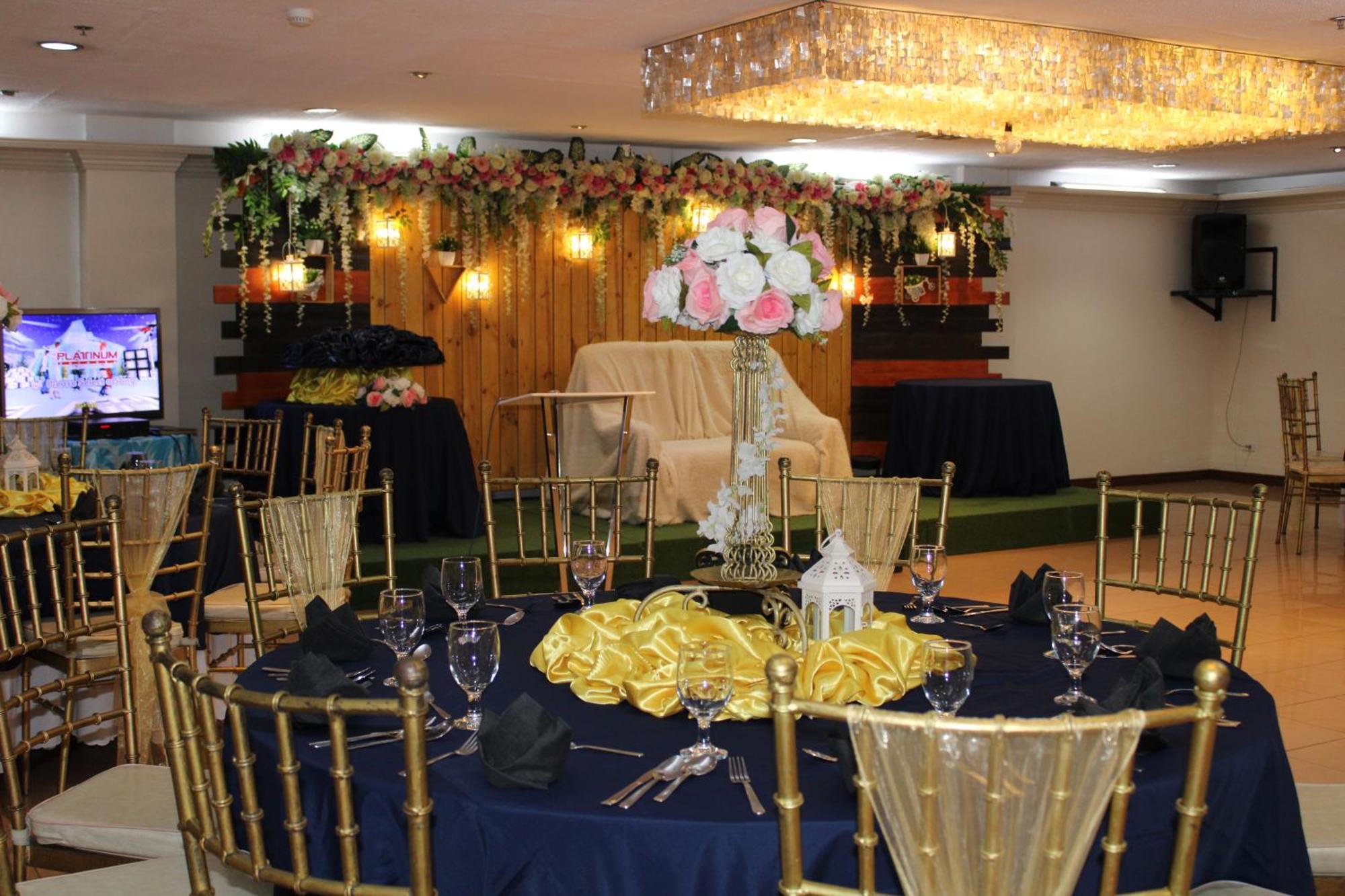 Rosas Garden Hotel Манила Экстерьер фото