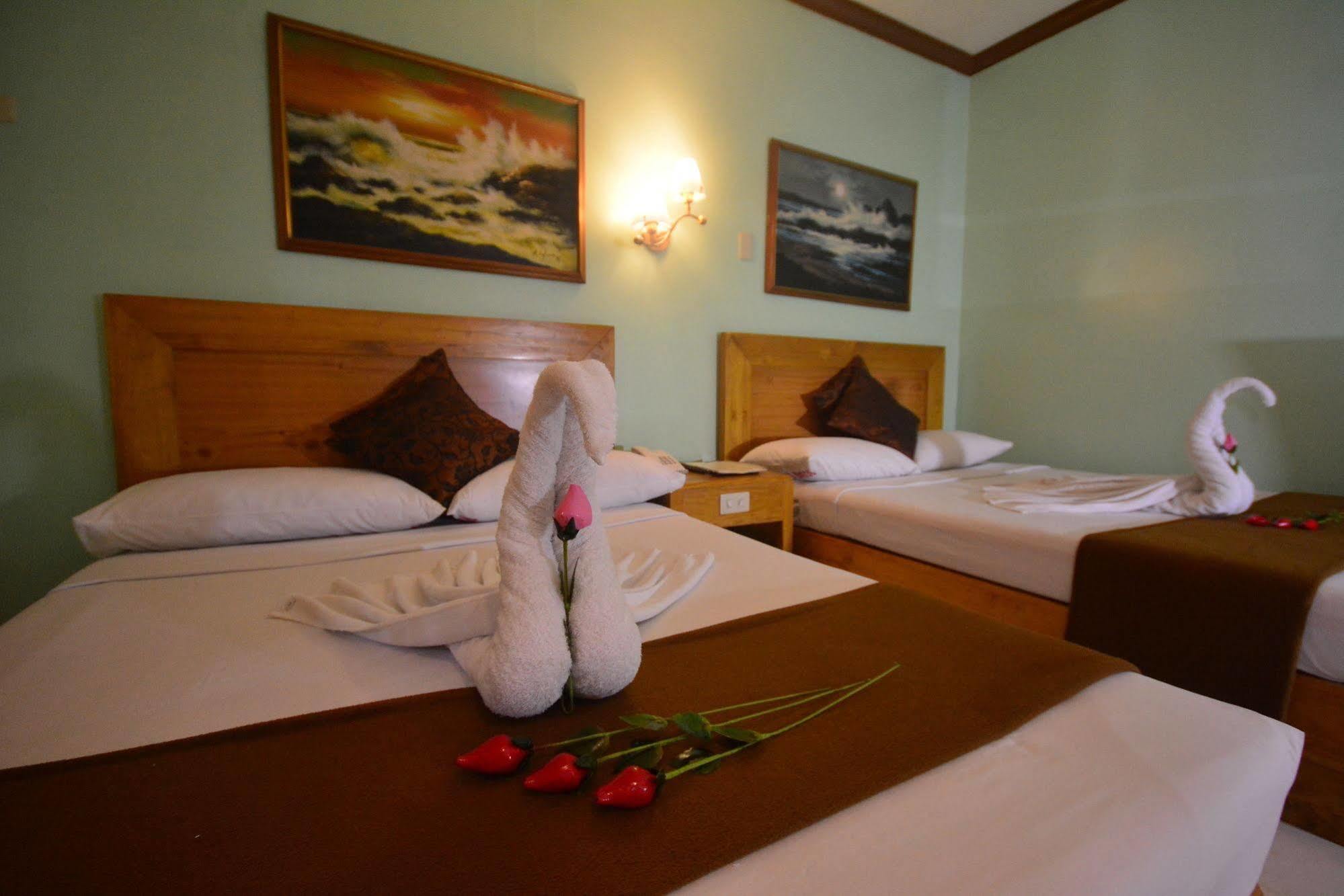Rosas Garden Hotel Манила Экстерьер фото