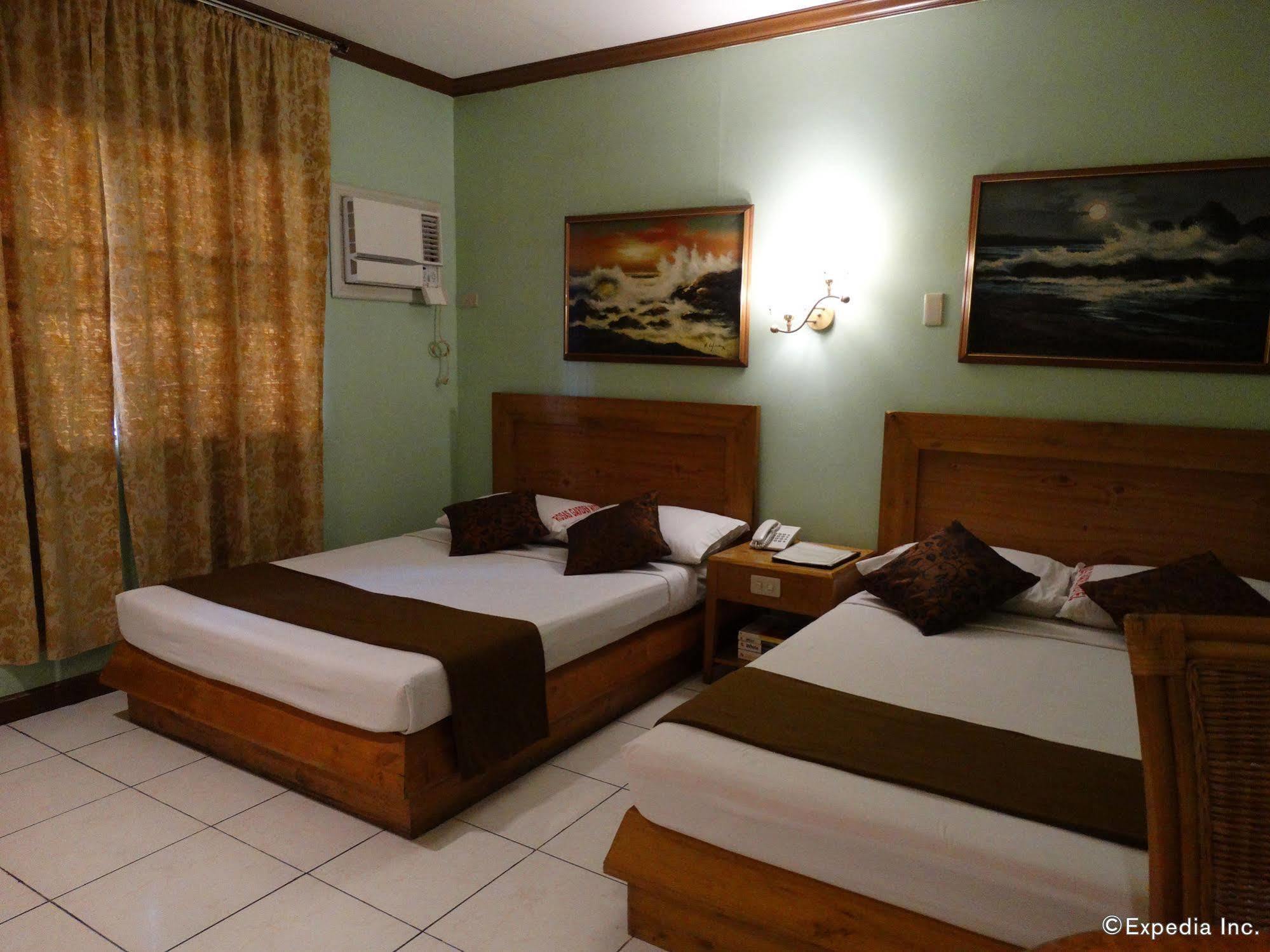 Rosas Garden Hotel Манила Экстерьер фото